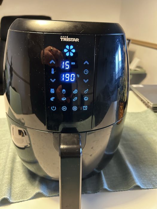 Airfryer 5L da Tristar - Bom estado