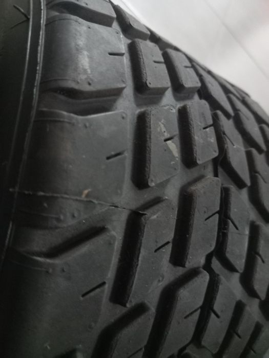 Pneus  de karting  marca (MOJO)