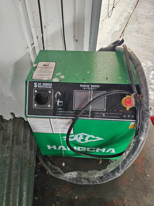 Empilhador elétrico