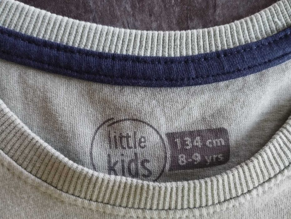 T-shirt m/ comprida T8/9 da Little Kids como nova