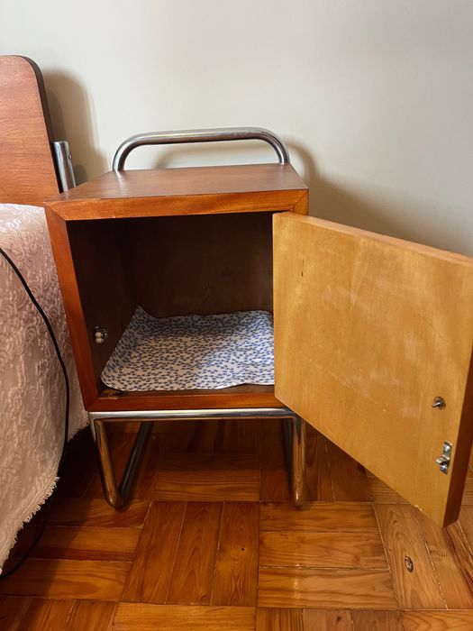 Mobília de quarto( cama solteiro)