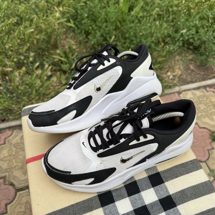 Кроссовки Nike Air Max Bolt White/Black, 42 размер, Оригинал, Кросівки