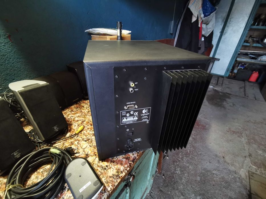 Акустика колонки 2.1 Logitech Z-2300