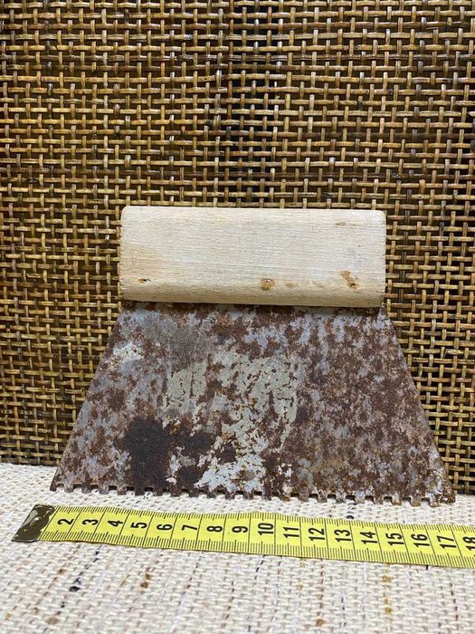 Кусачки гвоздодер клещи СССР кельма шпатель Щётки по металлу