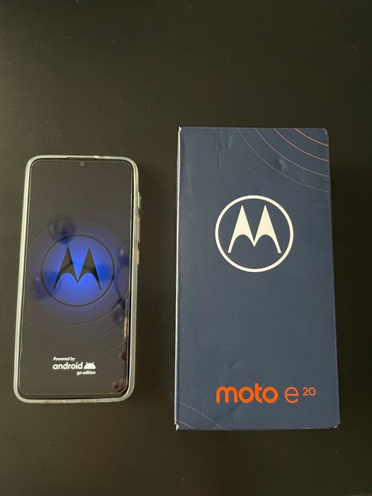Nowy telefon smartphone Motorola e20
