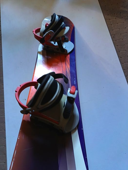 Deska snowboardowa dla dziecka Arrow 135 cm