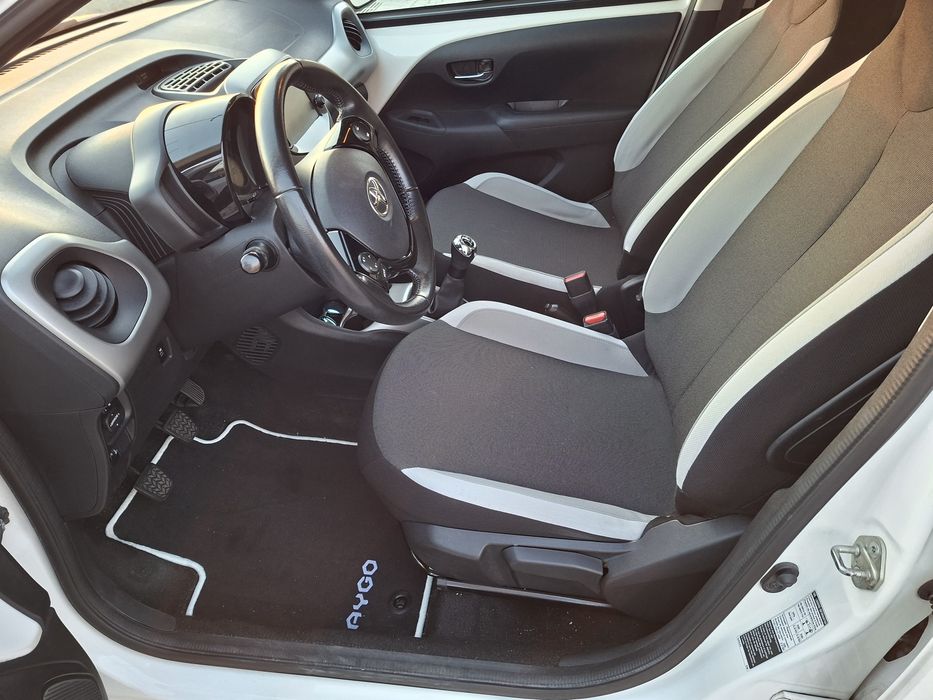 Toyota Aygo  X-Touch/X-Play 2016 Nacional