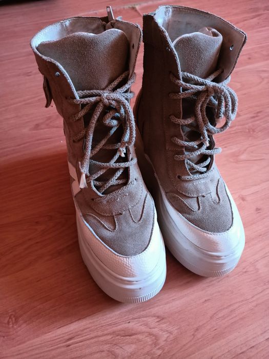 Sneakersy damskie na platformie Beyco (NOWE)