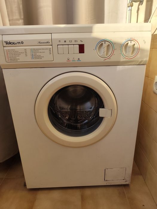 Máquina de lavar roupa