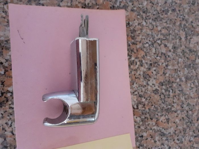 Suportes Chuveiro / ferro de engomar / pratos / cabide