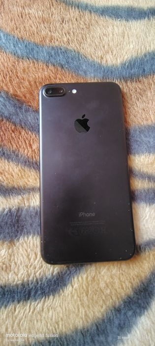 iPhone 7+ 128 у гарному стані