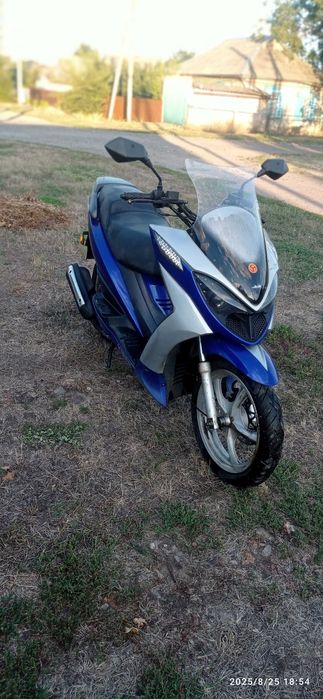 Скутер yiben 150