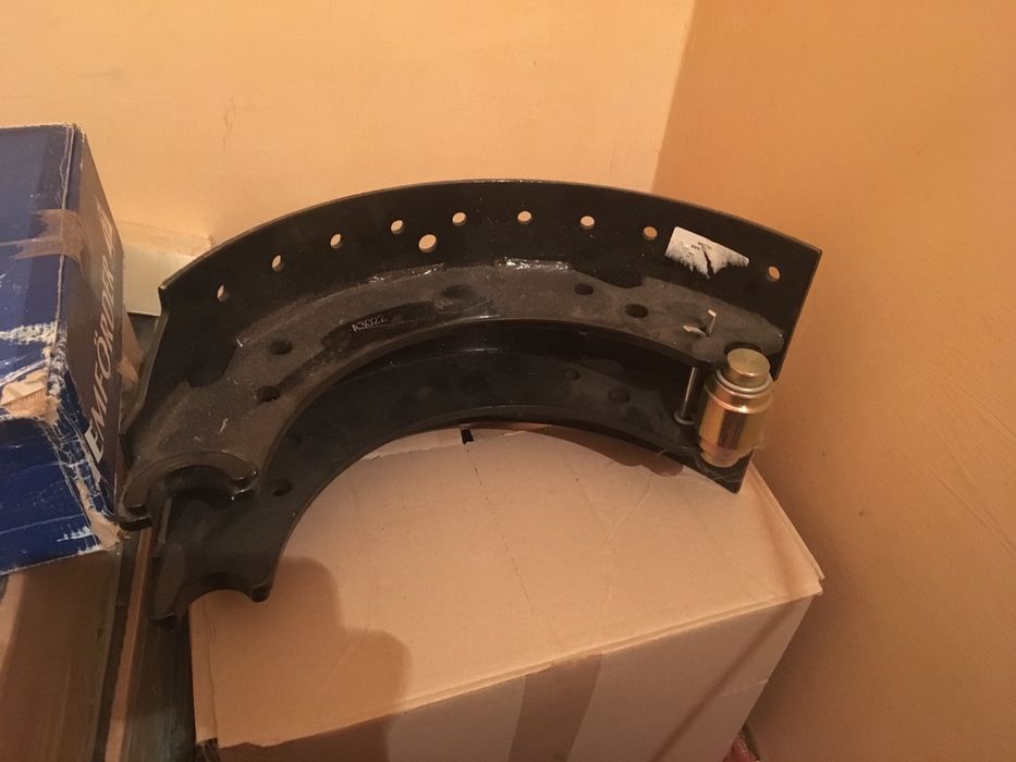 Колодка тормозная BPW 420X200 с роликом