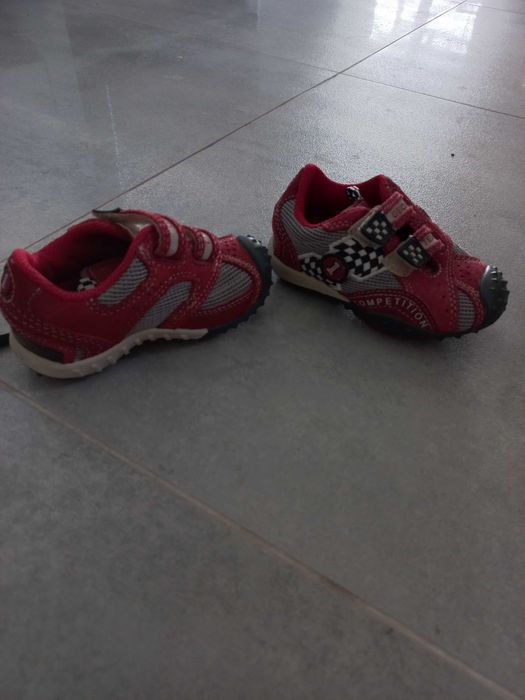 Nowe adidasy dziecięce Geox rozm. 21 dł. całk. wkładki ok. 13,8 cm