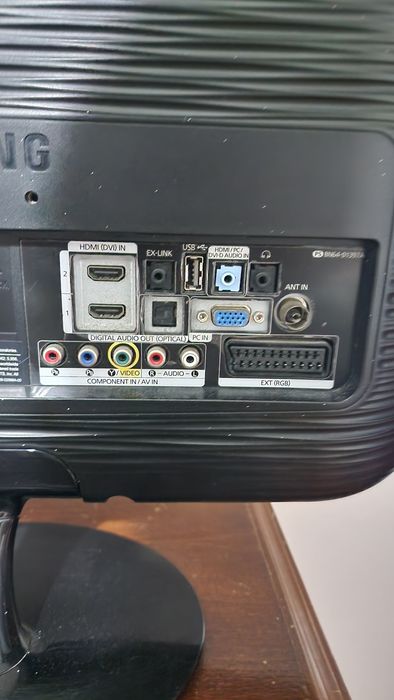 Monitor/TV64575407906819121