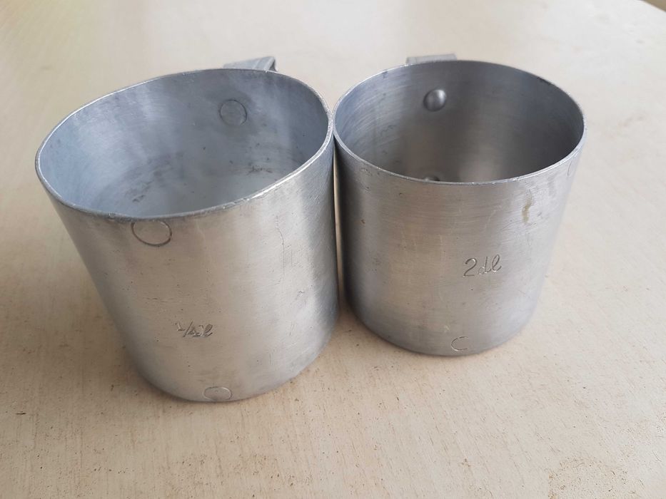 Medidas muito Antigas de Liquidos - 1/4 L e 2 dl