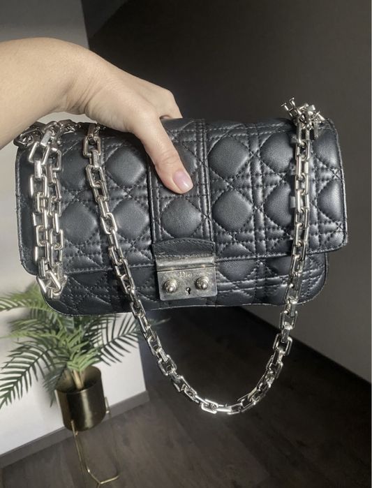 Кожаная сумка Christian Dior Miss Dior