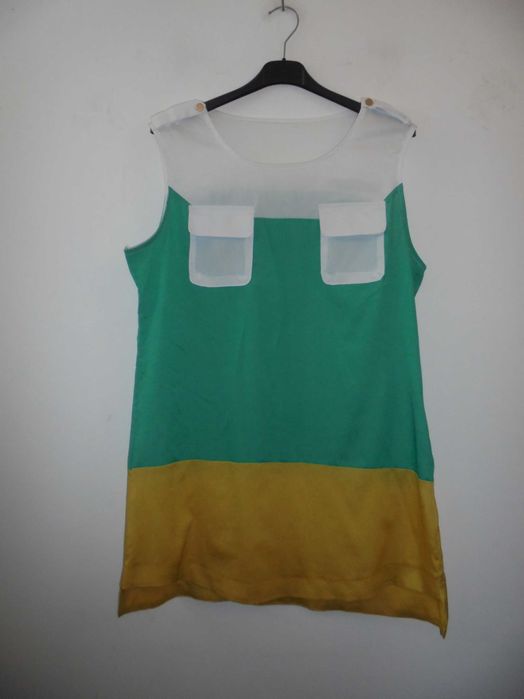 vestido ou túnica de mulher