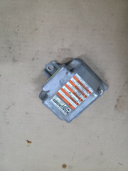 Suzuki Grand Vitara 1 lift 2.5b sterownik moduł poduszek Airbag