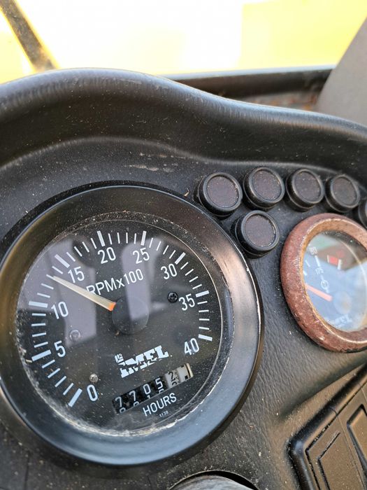 Wóz paszowy Sgariboldi MAV 2213 Plus 4WS Paszowóz