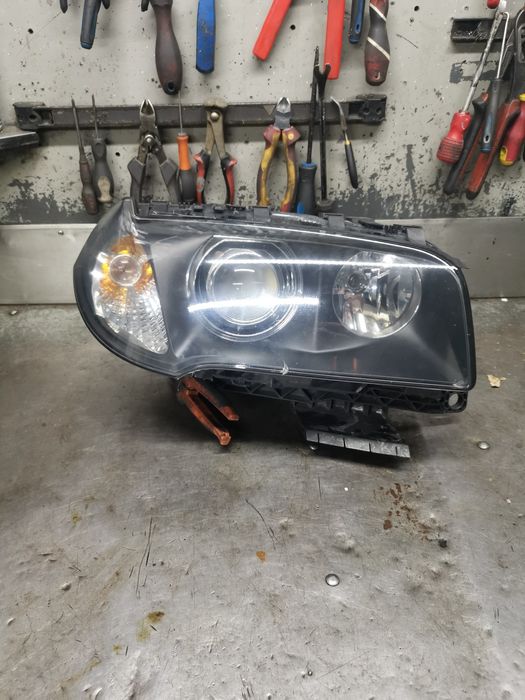 BMW X3 E83 lampa reflektor prawy przód xenon europa