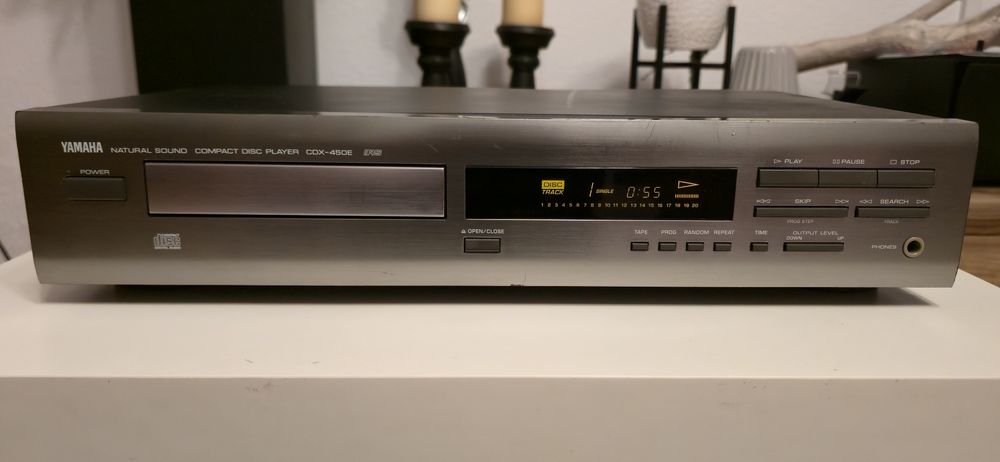 Yamaha CDX 450E cd player