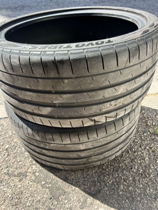 255/35/19 Toyo Tires 2 pneus