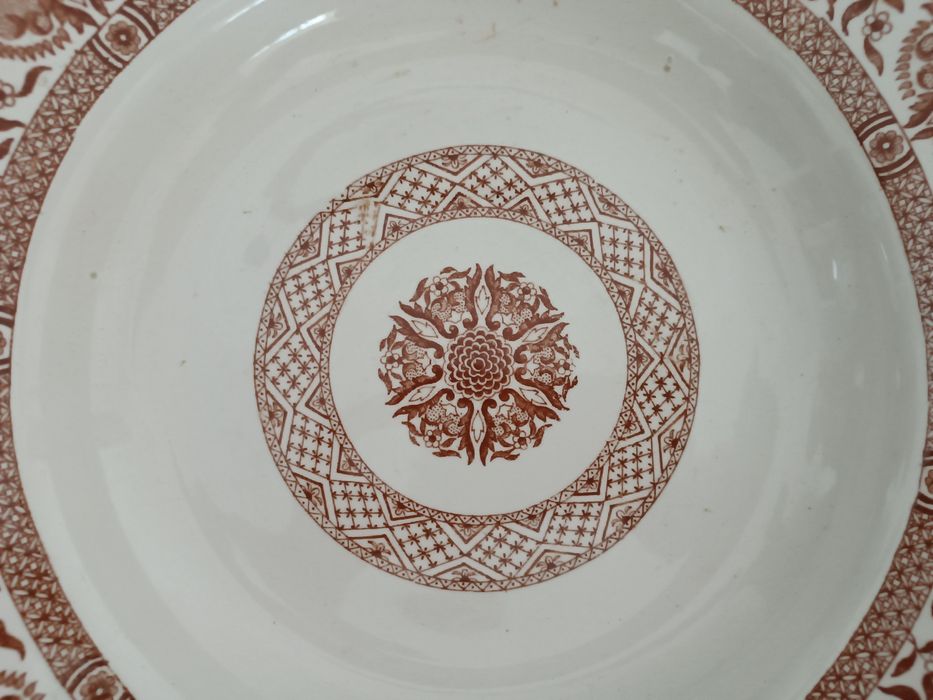 Pratão da Fábrica de Loiça de Sacavém