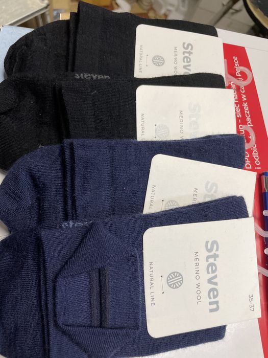 4 pary skarpet merino