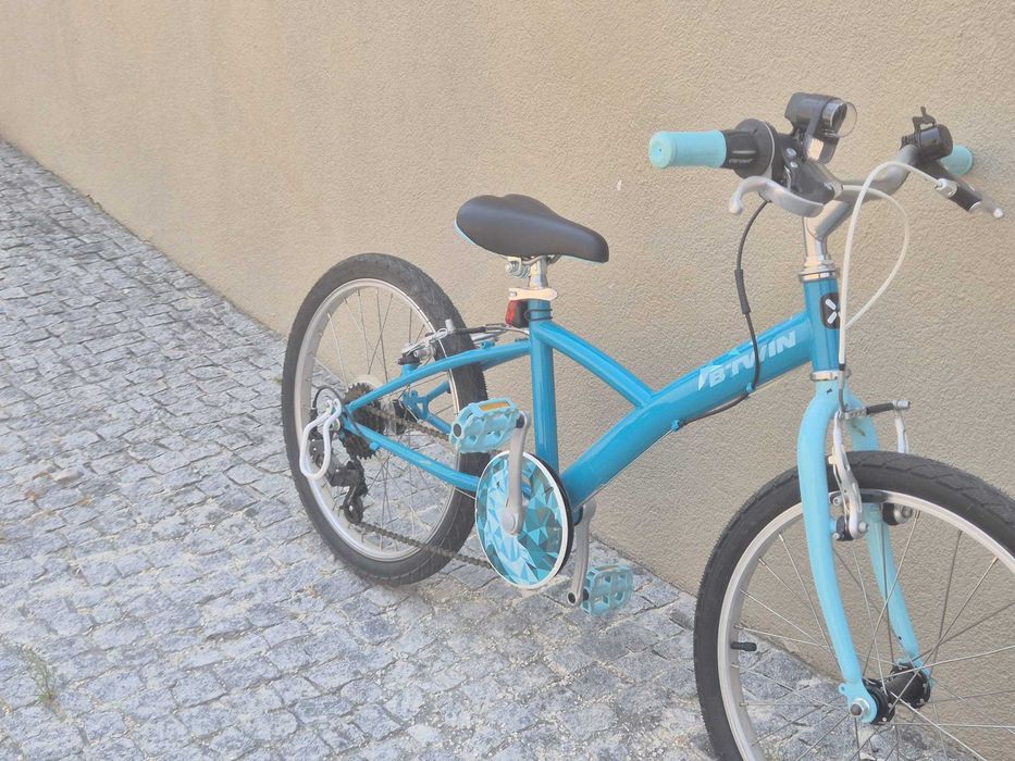 Bicicleta roda 20 polegadas - Crianças entre os 5 e 10 anos - Como Nova