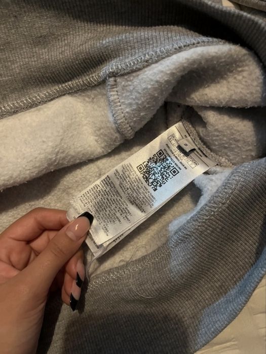 sweat cinzenta Guess