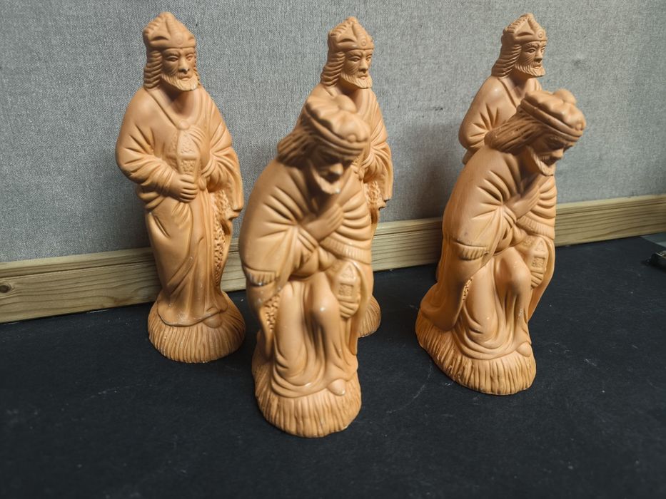 Figuras Reis Magos
Conjunto de figuras de Reis Magos.

- Peças com det