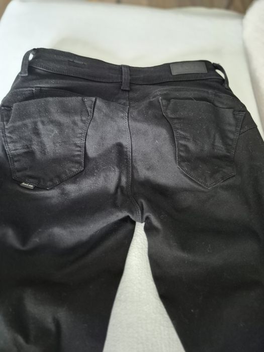 Calças pretas push up salsa