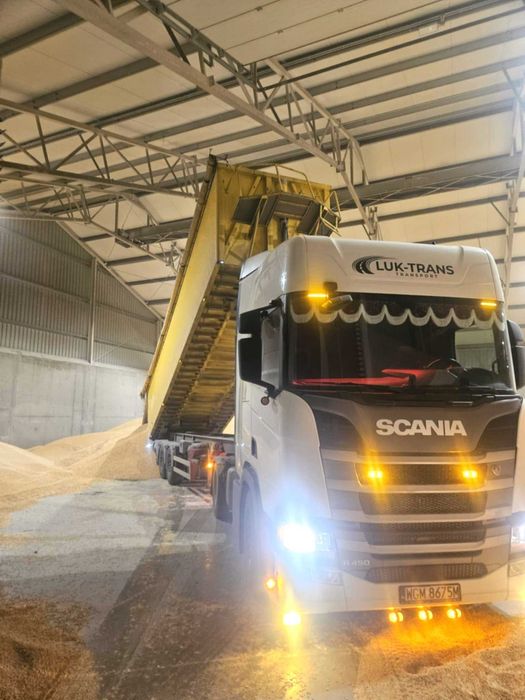 USŁUGI TRANSPORTOWE! Jakość jest nasza dewizą!