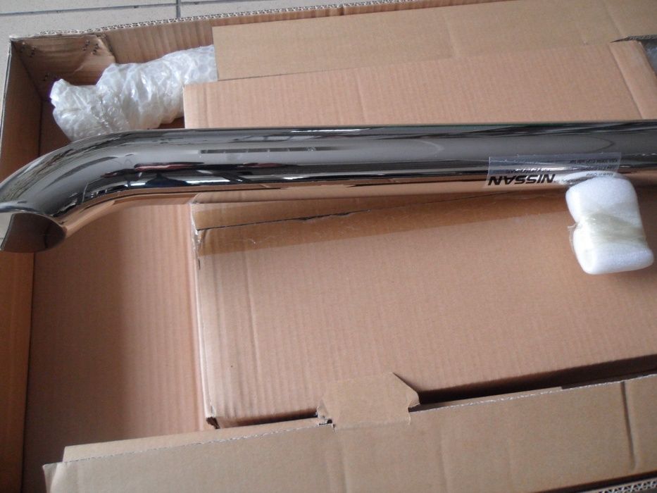 Продам боковые подножки NISSAN JUKE