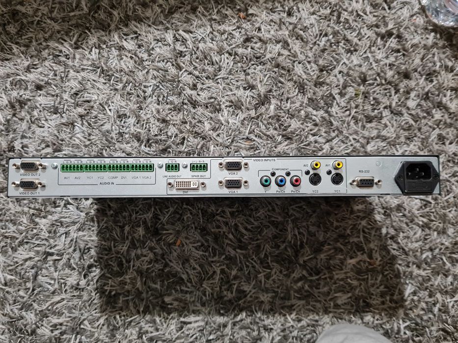 Kramer VP-724XL Videoscaler e Switch