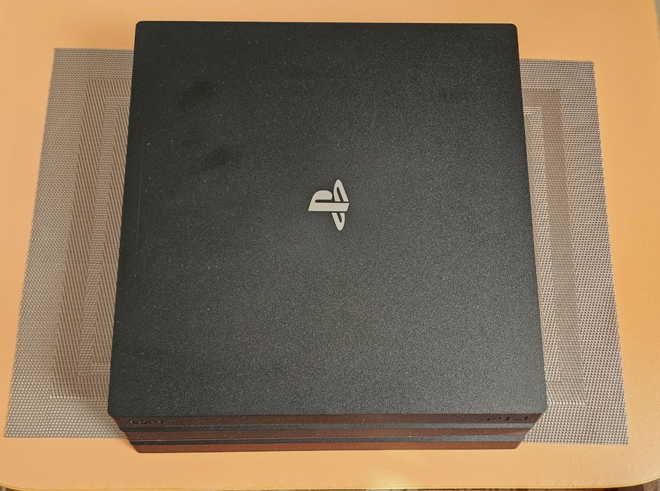 Sony PlayStation 4 Pro на 1 ТБ