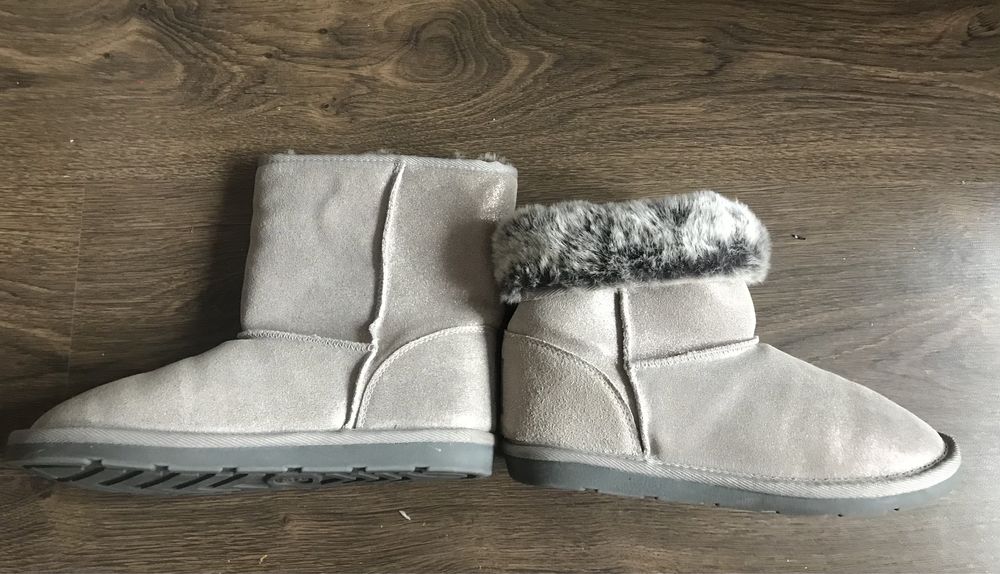 Угги, фірми NEXT,перламутрові, сіро- бежеві