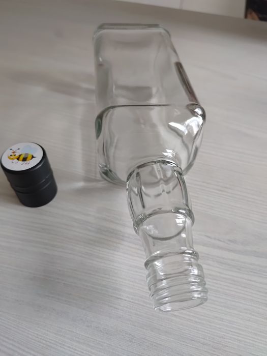 Butelka szklana kwadratowa 0,5l