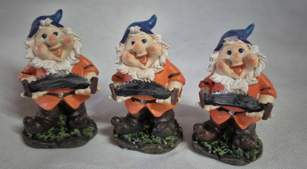 Dekoracja do domu figurka 3 x krasnal do postawienia