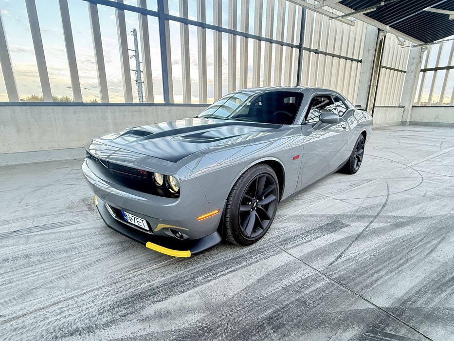 Dodge Challenger