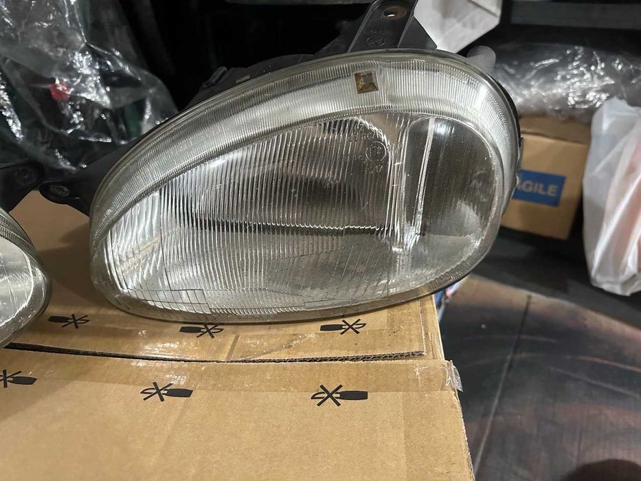 Faróis / Ópticas frontais - OPEL Corsa B + KIT lâmpadas H4