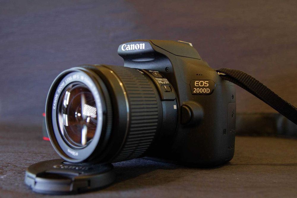 aparat Canon 2000D+objektyw