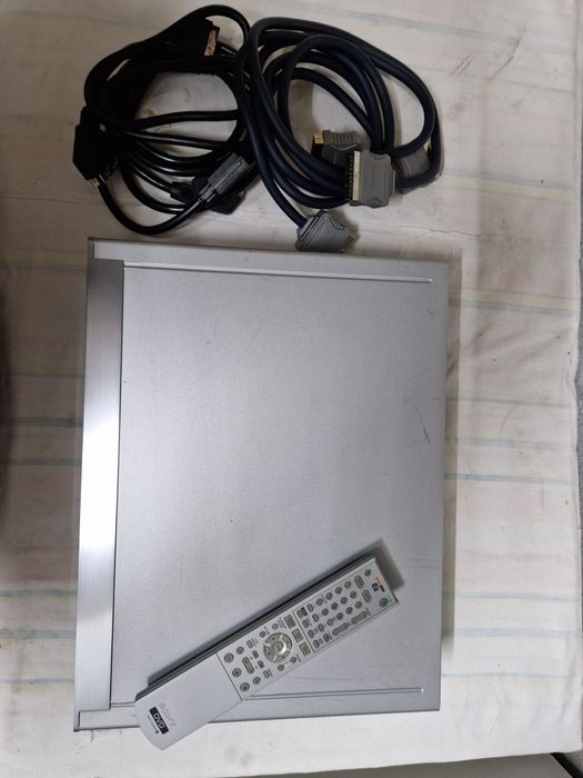 VENDO DVD recorder Sony em bom estado