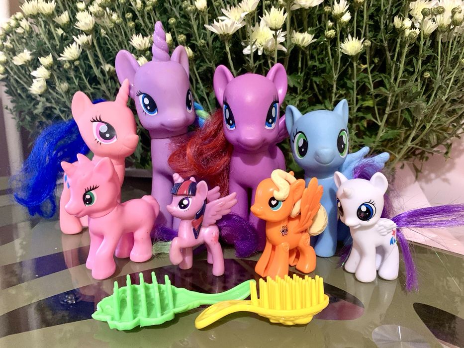Іграшки поні люьа по 40 грн