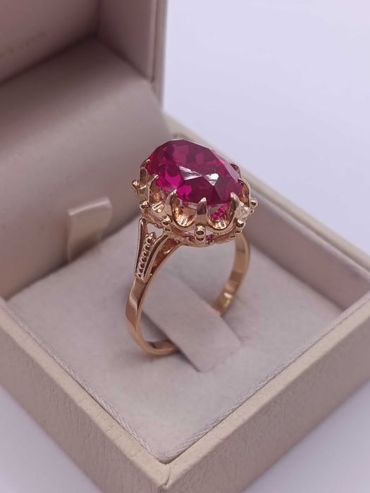 Złoty Pierścionek Z Kamieniem Zdobienia Rozmiar 22 Złoto PR.585 14K 7,00g. 675/09/26s