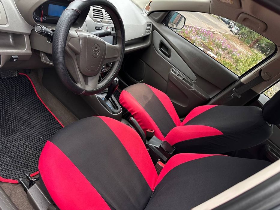 Продаж автомобіля Ravon R4