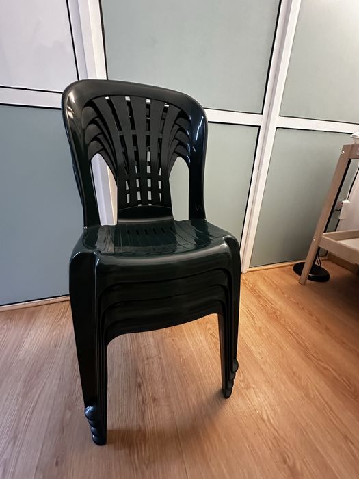 Cadeiras de plastico