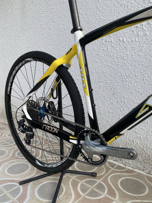 Bicicleta de Gravel Carbono