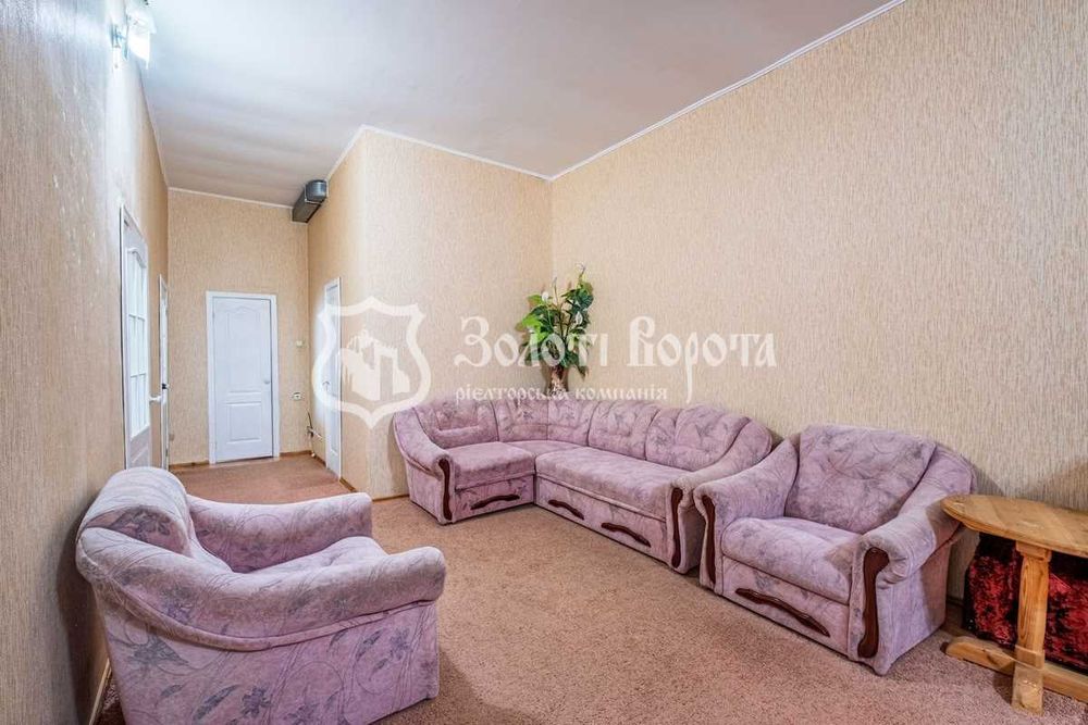 Велика 2-кімнатна квартира 90 м², пров. Бабкіна 13, м. Бориспіль